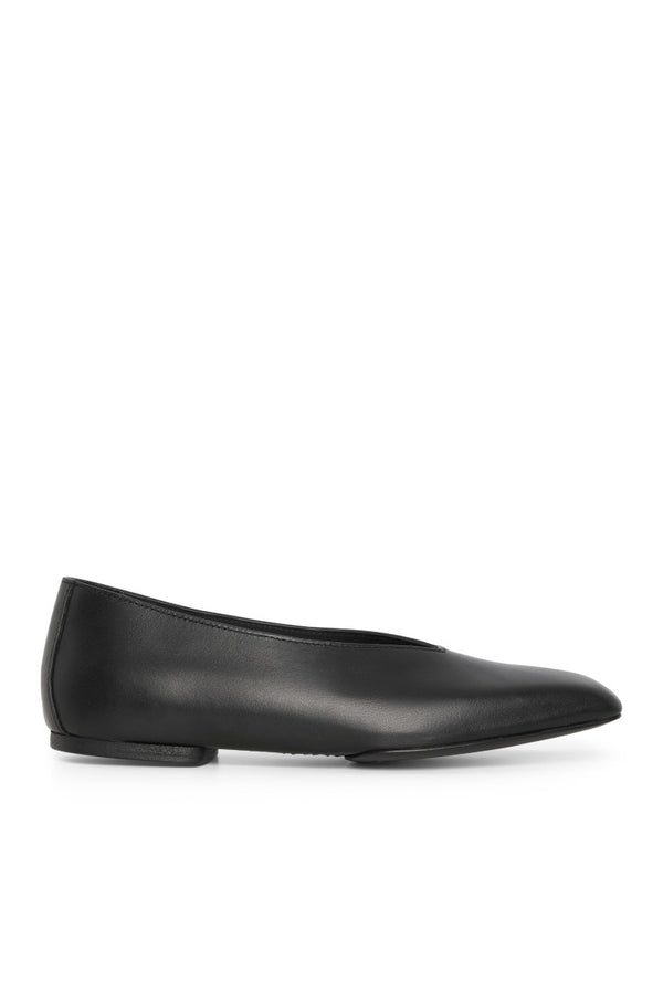 Ballerina Ballet Flats