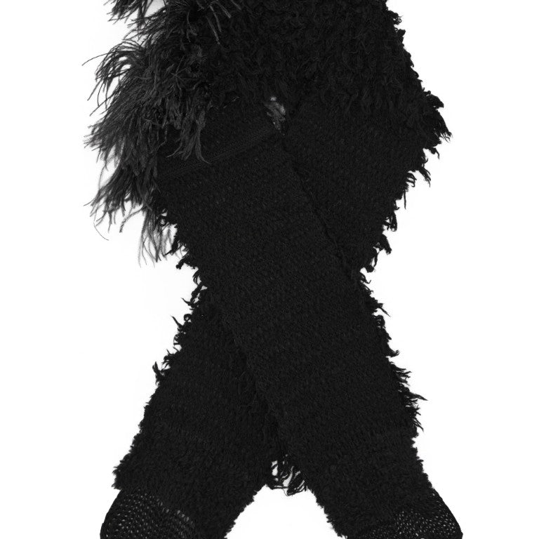 Ofke Knit Scarf with Feathers Embroidery