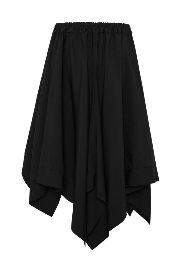 Asymmetric Moving Skirt