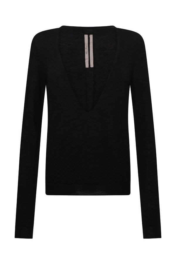 Extreme V Neck Pull